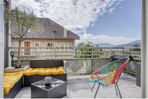 appartement à la vente -   74000  ANNECY, surface 68 m2 vente appartement - APR724556